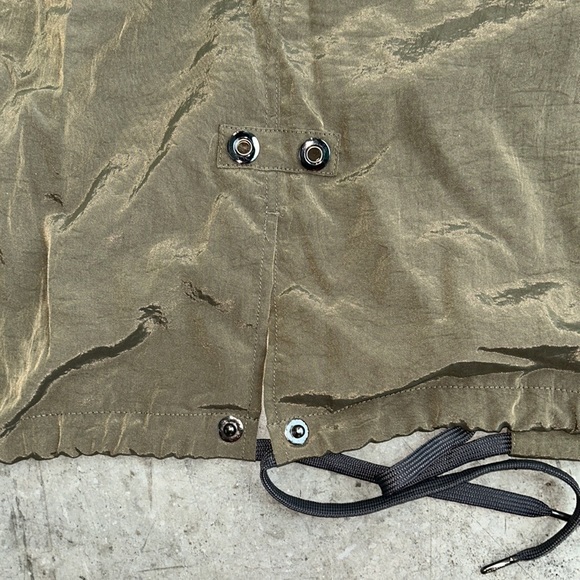 Anorak Drawstring Water Resistant Hooded Jacket Bloomingdales Exclusive NWT - Picture 3 of 10